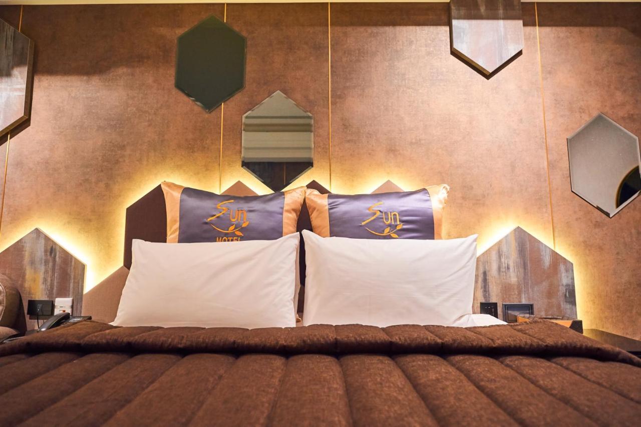 Sun Motel Kaohsiung Luaran gambar