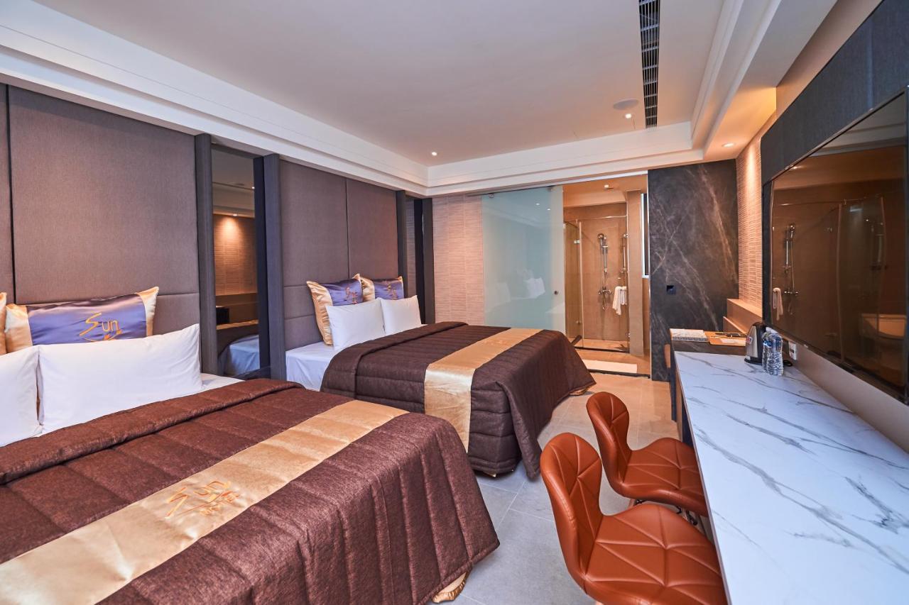 Sun Motel Kaohsiung Luaran gambar