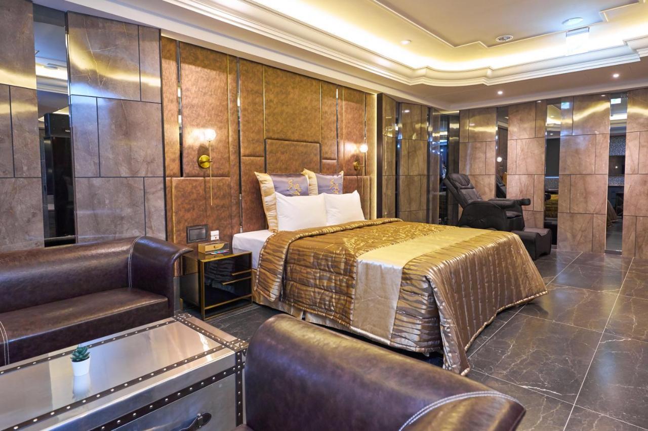 Sun Motel Kaohsiung Luaran gambar