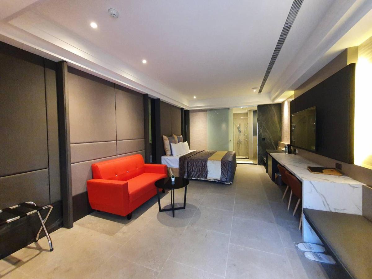 Sun Motel Kaohsiung Luaran gambar