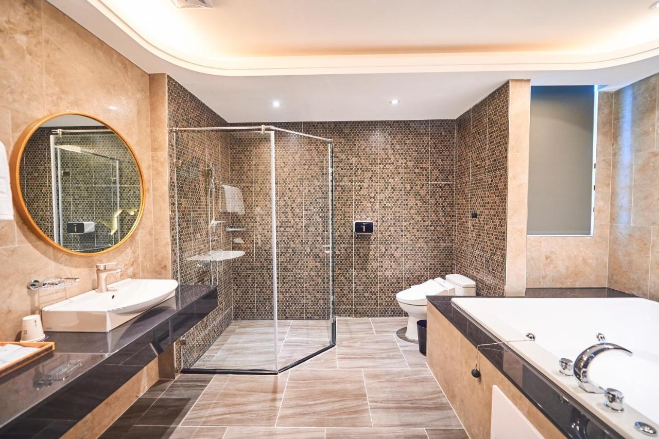 Sun Motel Kaohsiung Luaran gambar